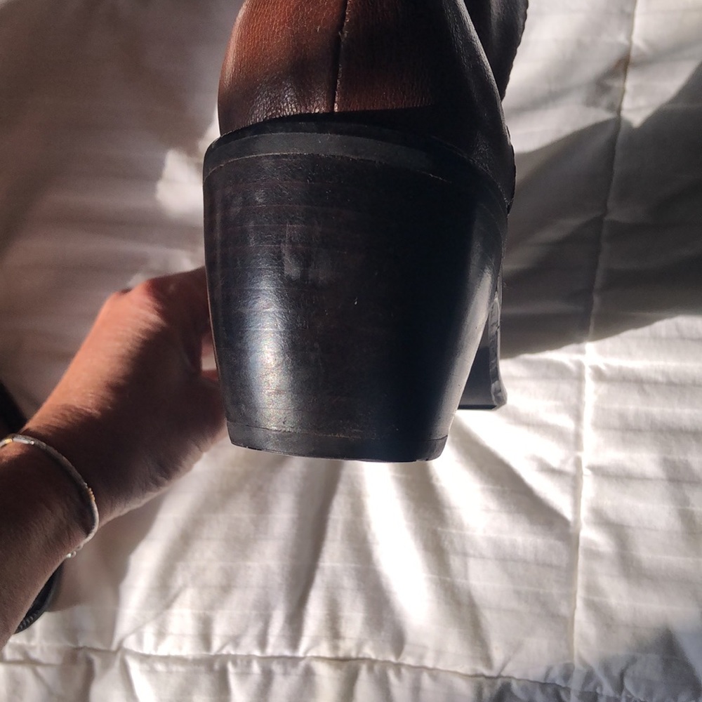 Stuart Weitzman Cognac Leather Boots - image 5